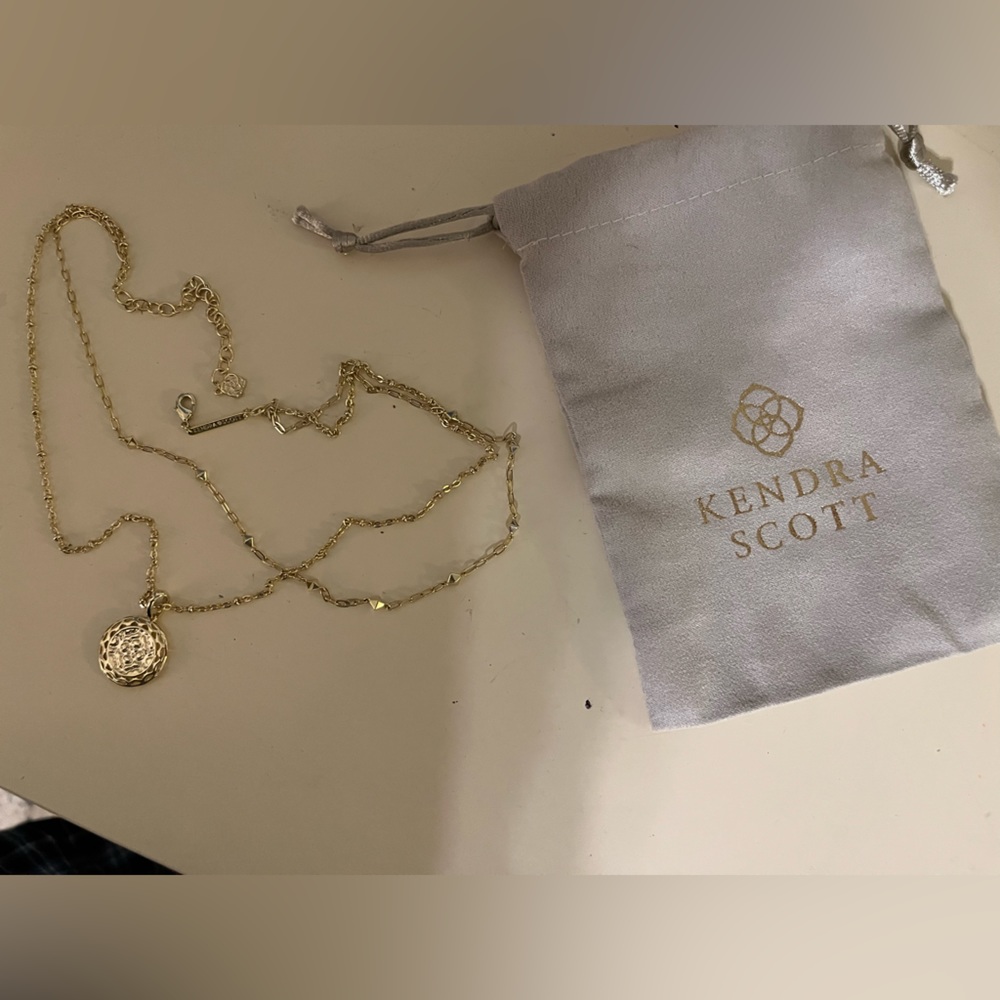 Kendra Scott Necklace